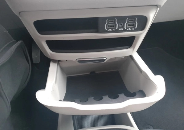 Chrysler Pacifica cena 139000 przebieg: 60327, rok produkcji 2021 z Białystok małe 667